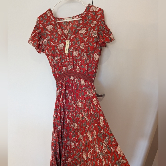 Floral pleated dress - Picture 4 of 4